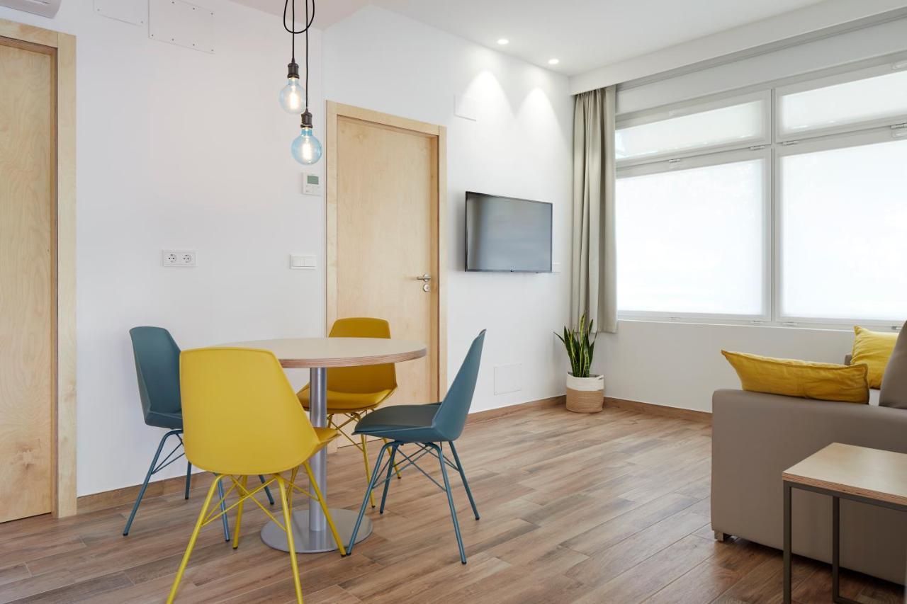 Apartamentos Isaga Zarautz Bagian luar foto