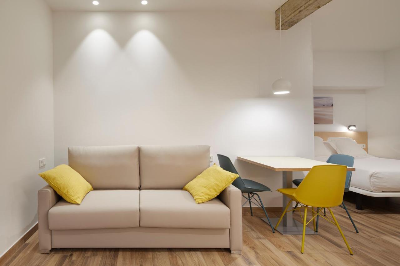 Apartamentos Isaga Zarautz Bagian luar foto