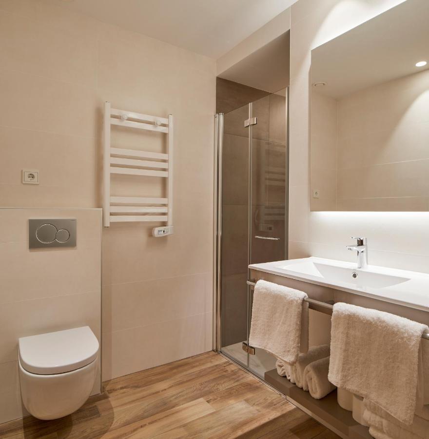 Apartamentos Isaga Zarautz Bagian luar foto