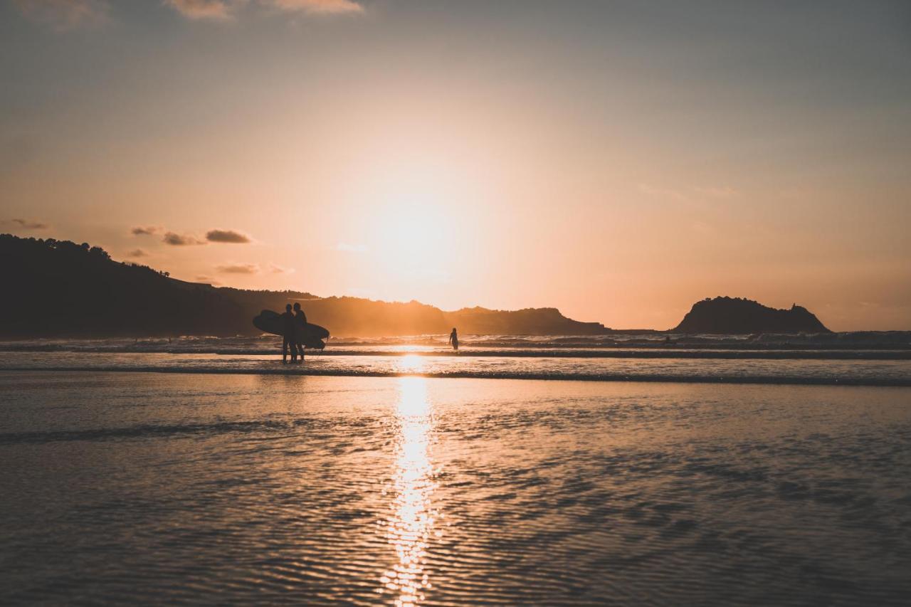 Apartamentos Isaga Zarautz Bagian luar foto