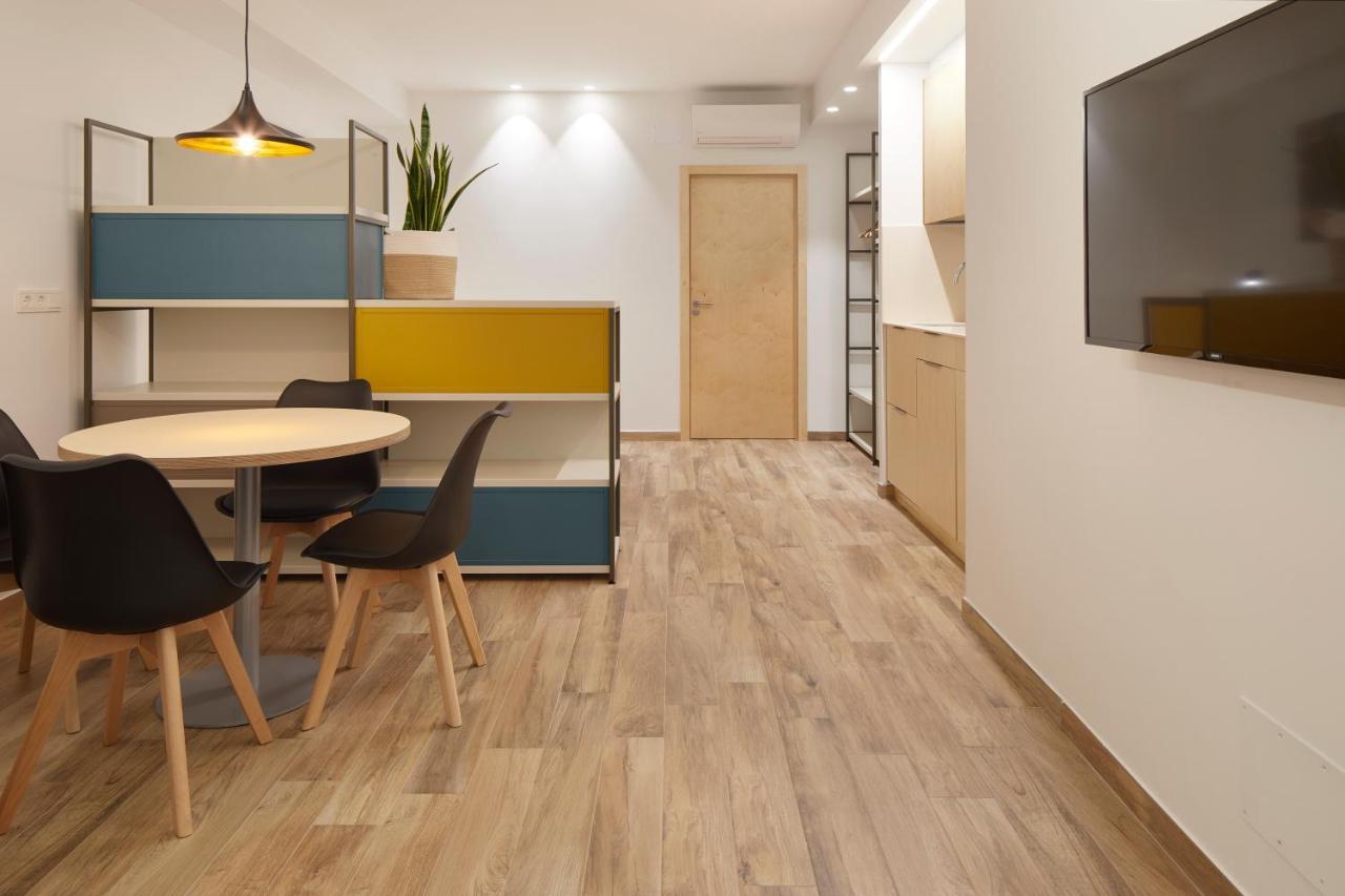Apartamentos Isaga Zarautz Bagian luar foto